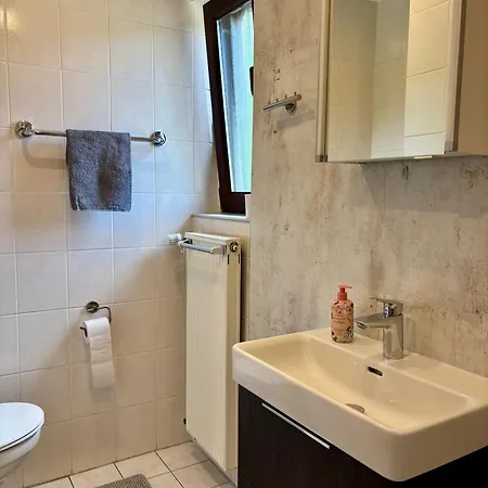 Schiefen - Urlaub Auf Dem Bauernhof *